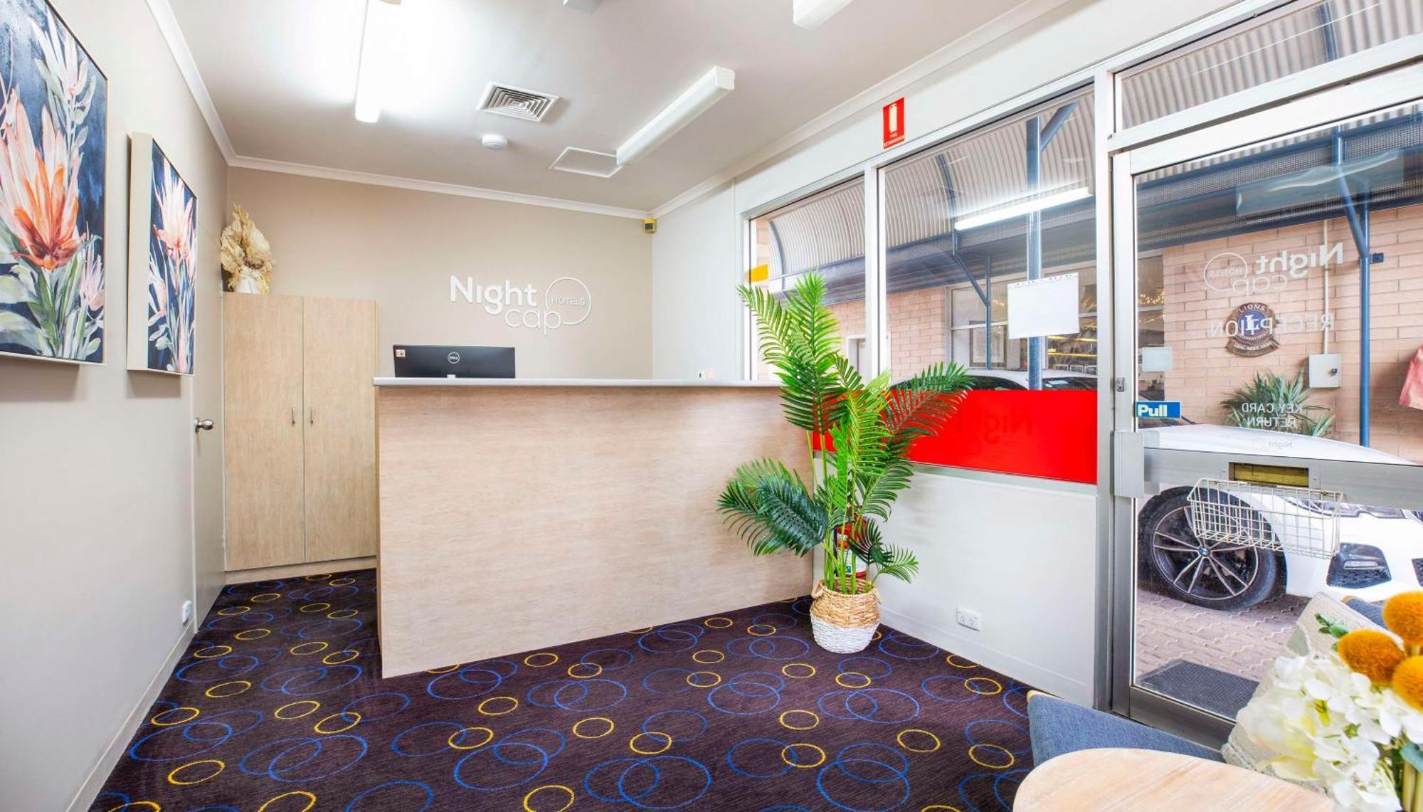 Nightcap At Roxby Downs Motel Exterior photo