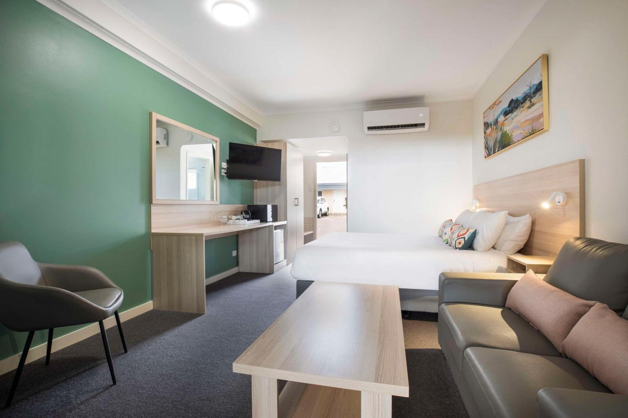 Nightcap At Roxby Downs Motel Exterior photo
